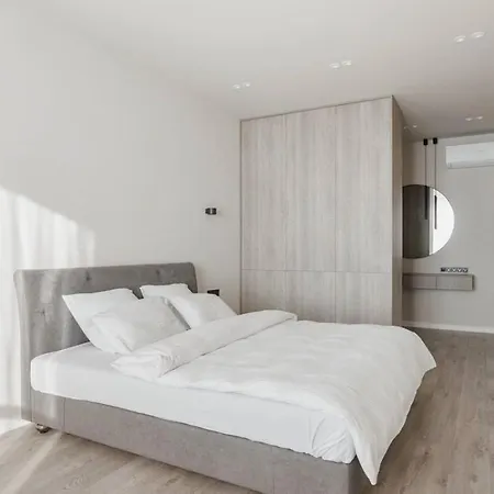 شقة فندقية Noviy Bereg Design أوديسا